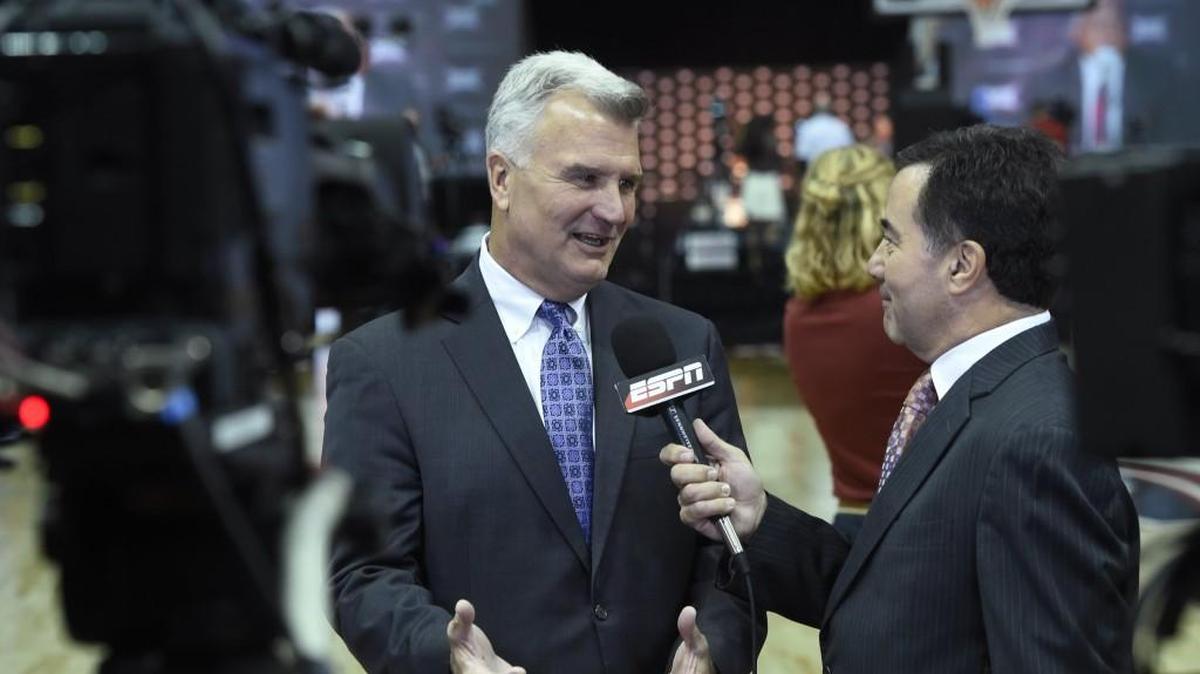 Kansas State basketball coach Bruce Weber, left, landed a Rivals.com top-100 recruit in Xavier Sneed.