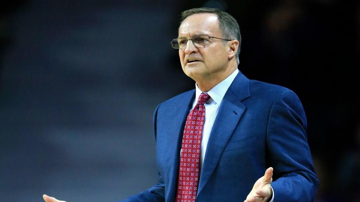 Oklahoma coach Lon Kruger questions a call during the first half Saturday in Manhattan.