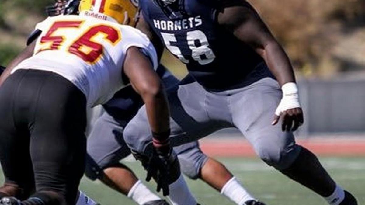 Kansas State commit Breontae Matthews lines up for a block at Fullerton Community College. (Courtesy Photo, Breontae Matthews)