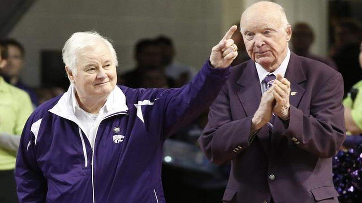 
Tex Winter, left, coached K-State to 261 victories in 14 seasons.
