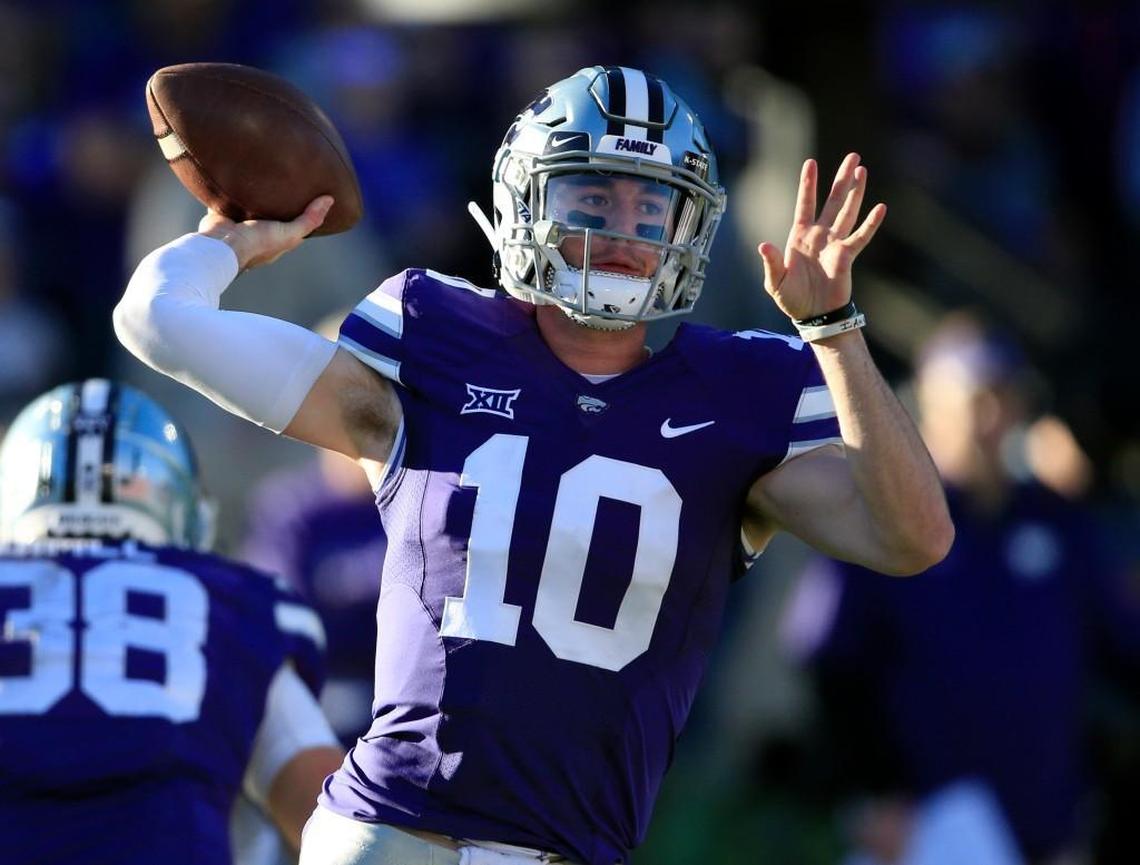 Kansas State quarterback Skylar Thompson (10) passes to a teammate during the first half of an NCAA college football game against Iowa State in Manhattan.
