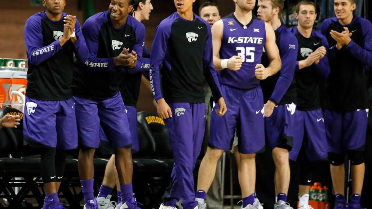 Kansas State’s bench celebrates a basket against Baylor during an NCAA college basketball game, Wednesday, Jan. 20, 2016, in Waco, Texas. (AP Photo/Tony Gutierrez)
