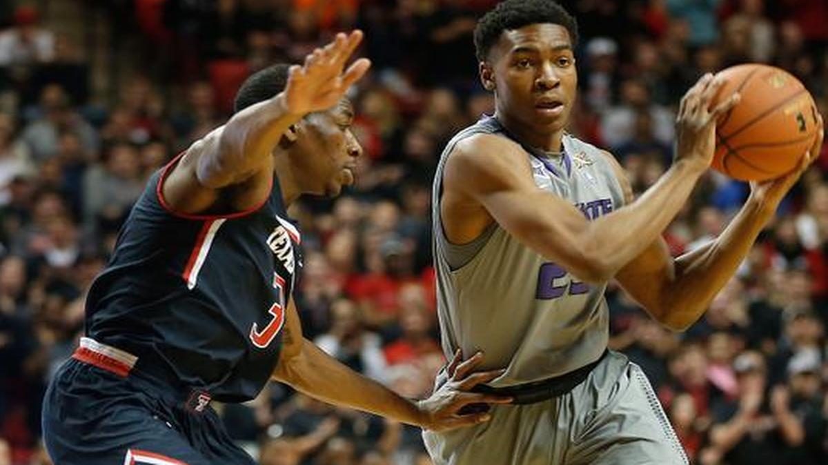 
Kansas State's Wesley Iwundu works against Texas Tech's Randy Onwuasor during Wednesday’s game in Lubbock, Texas.

