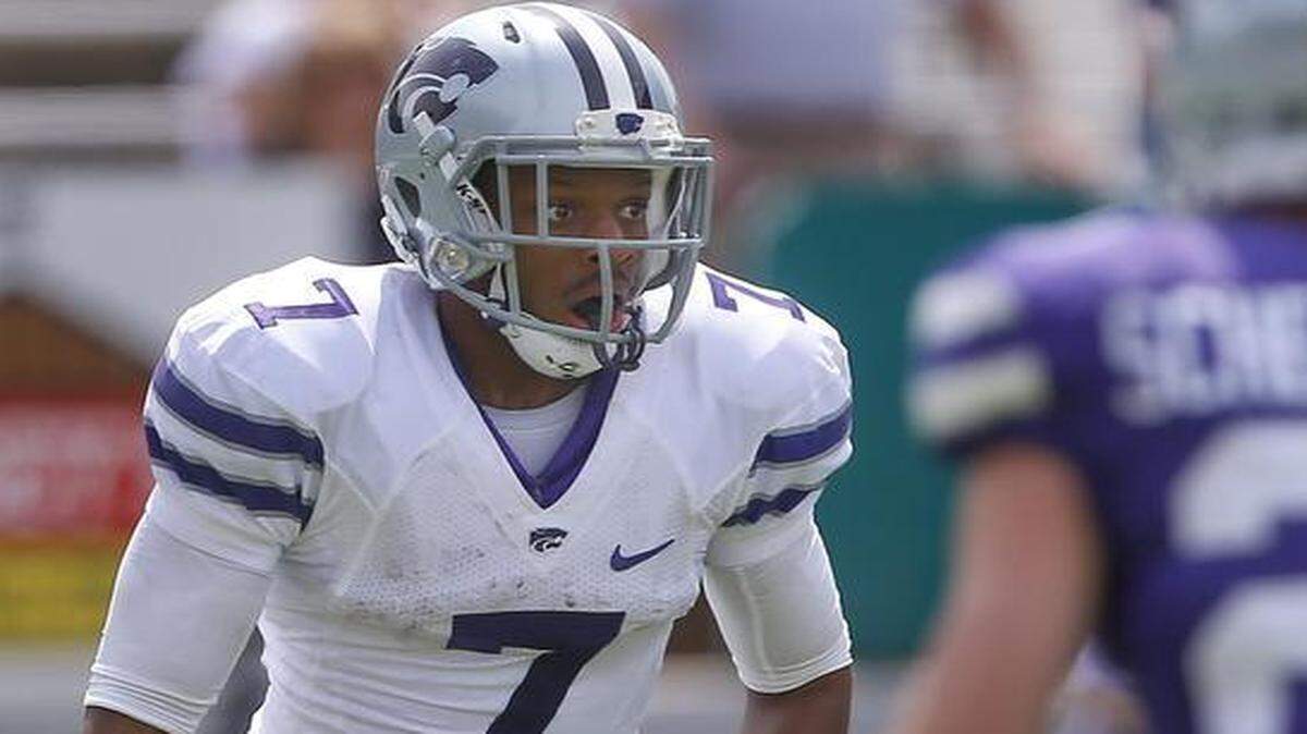 
Kansas State wide receiver Judah Jones returns a kick during the first half of the 2014 spring game.
