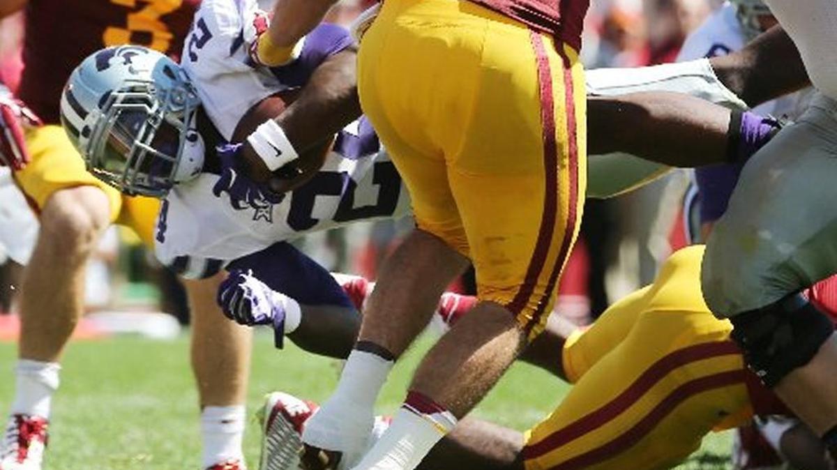 Kansas State running back Charles Jones dives for a touchdown against Iowa State last season.