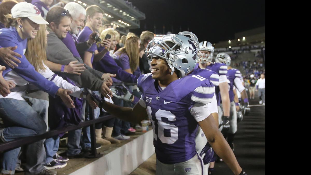 
K-State wide receiver Tyler Lockett finished the 2014 season with five consecutive 100-yard receiving games.
