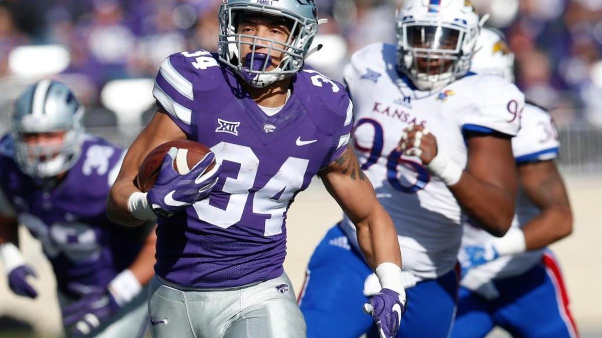 K-State running back Alex Barnes breaks free for a long run agains Kansas. (November 26, 2016)