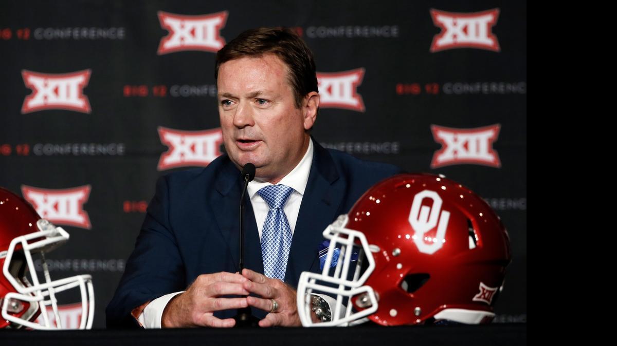 
Oklahoma football coach Bob Stoops addresses media at Big 12 media day Tuesday in Dallas.
