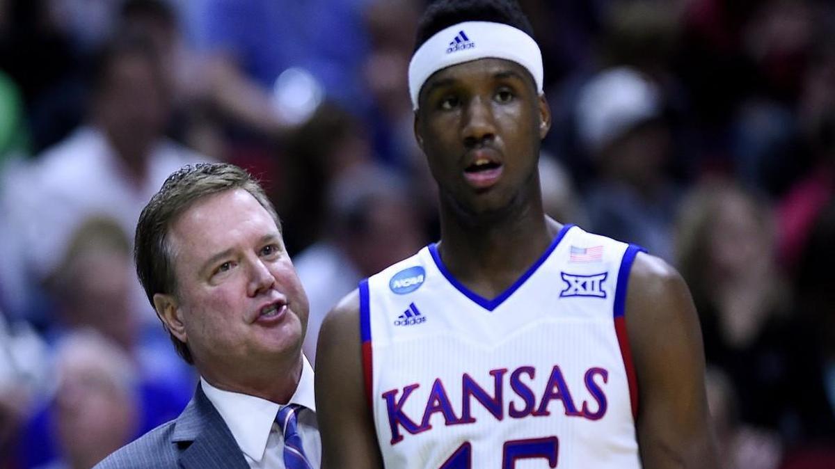 Kansas coach Bill Self had a chat with Carlton Bragg during the first half of an NCAA Tournament game in Des Moines.