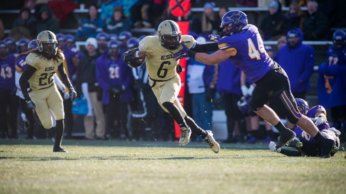 Emporia State wide receiver Kavaski Ervin runs with the ball against Minnesota State last Saturday in Mankato, Minn.
