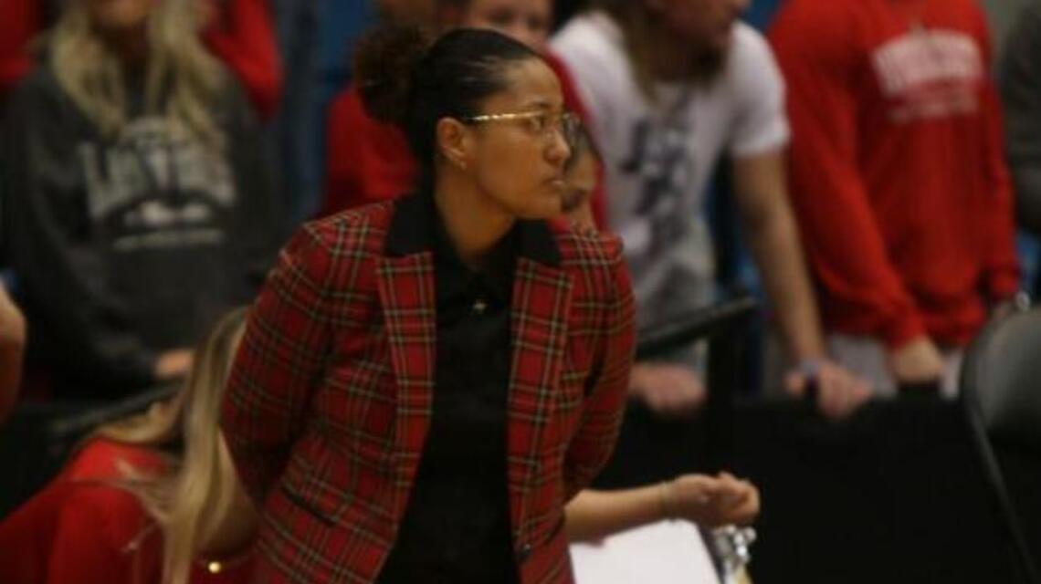 Friends’ women’s basketball team finds constants amid one big change