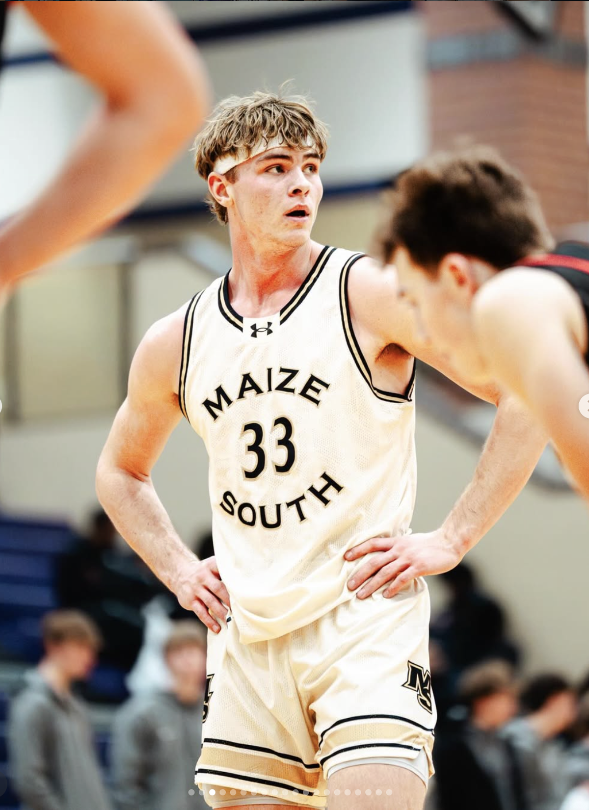 Maize South big man Cy Stucky scored 20 points to lead the Mavericks to a crucial 60-59 win at Derby on Friday night.