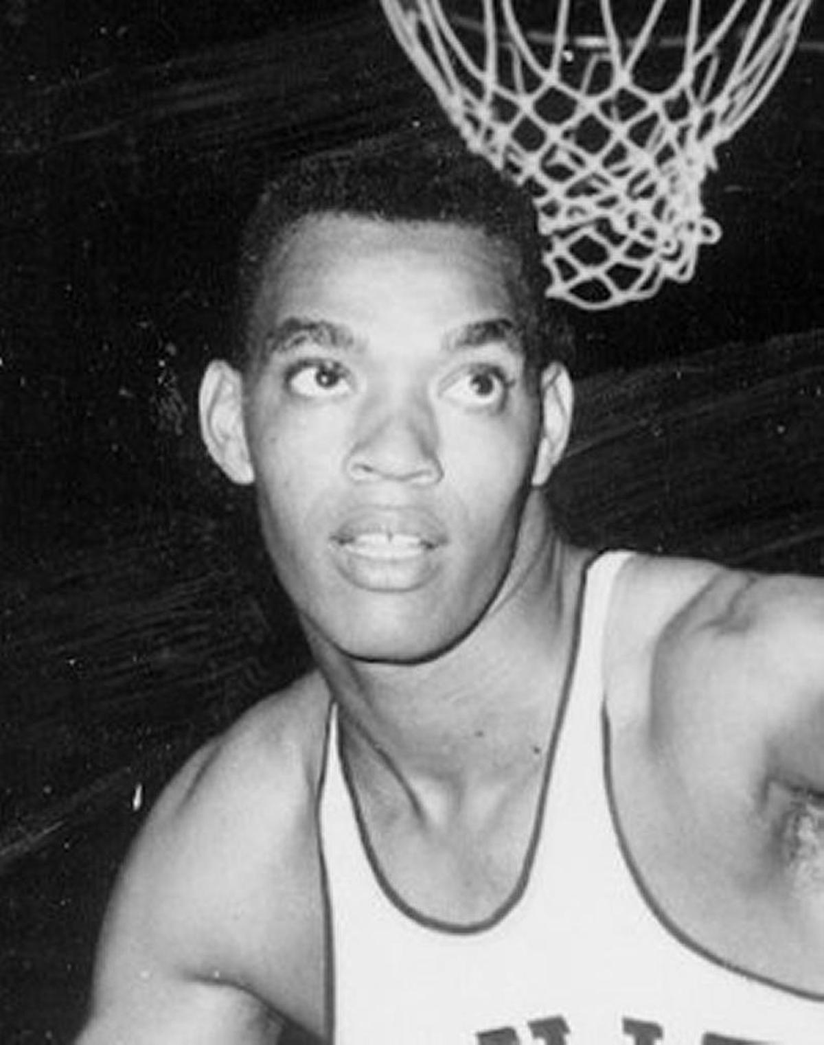 Gene Wiley, No. 16