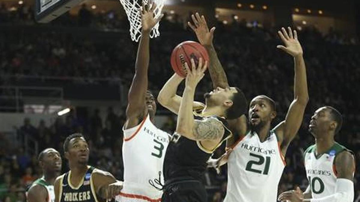 Fred VanVleet drives to the basket against Miami on Saturday.