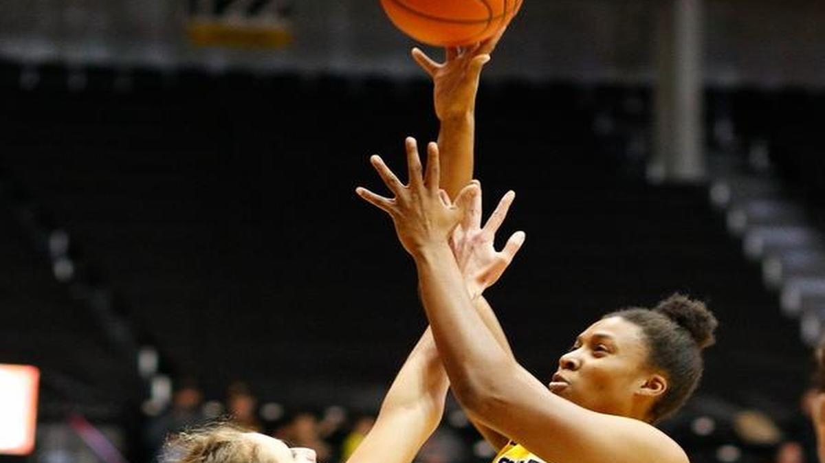 Wichita State's Rangie Bessard, right.