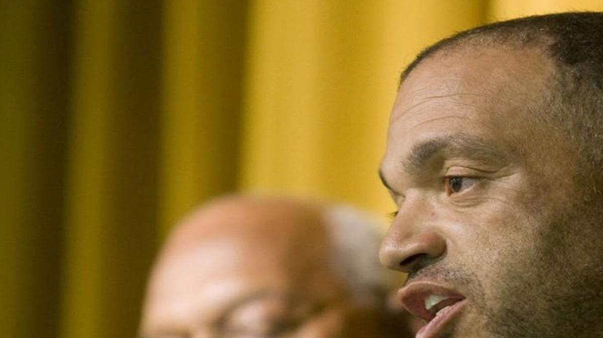 Wichita State athletic director Eric Sexton, right, and his father Linwood in 2009.