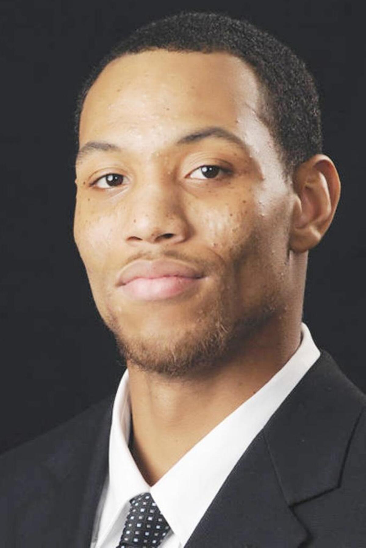 David Kyles, No. 100