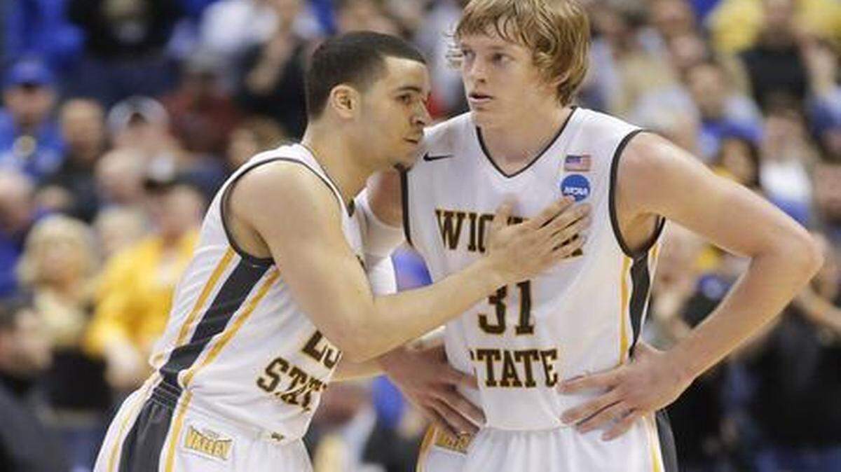 
“Sometimes you’ve got guys that just know how to play,” Fred VanVleet, left, said of Ron Baker and teammates. “A lot of it is just natural. There are things we do that are not going to be taught.”
