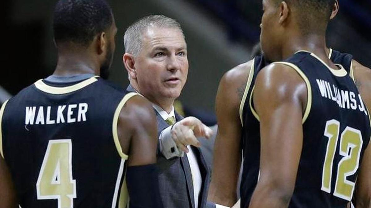 Former Central Florida coach Donnie Jones is the new assistant basketball coach at Wichita State.