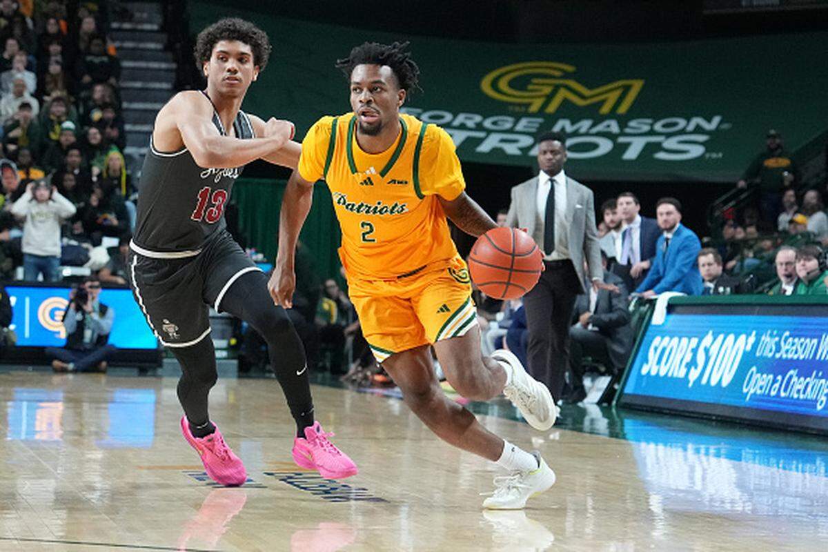 New Wichita State commit Jahari Long averaged 12.2 points and 4.0 assists last season at George Mason.