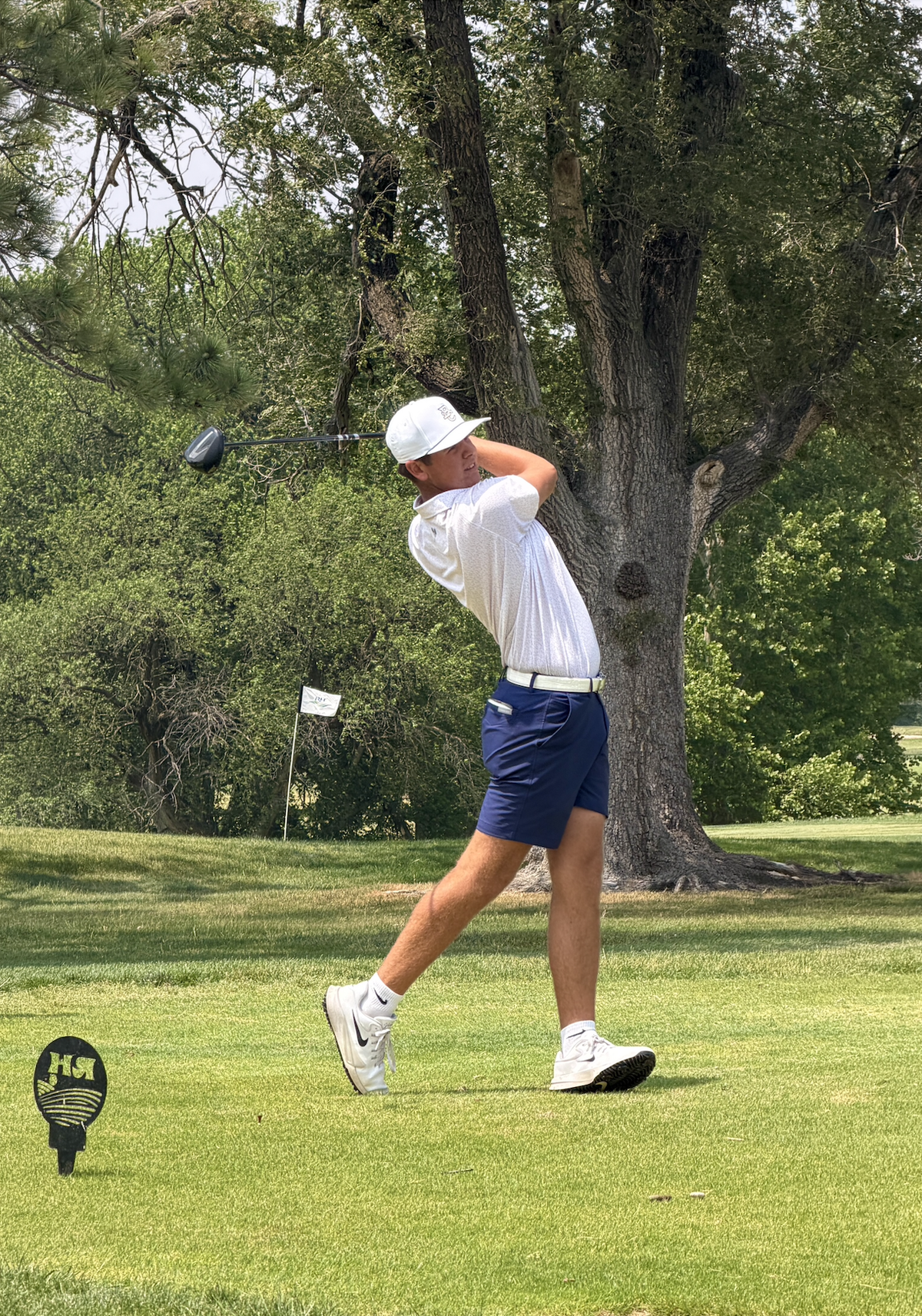 Bishop Carroll freshman Kaden Leivian shot an 8-under round of 64 on Monday to capture the individual medalist honors at the Class 5A sub-state tournament held at Rolling Hills Golf Course.
