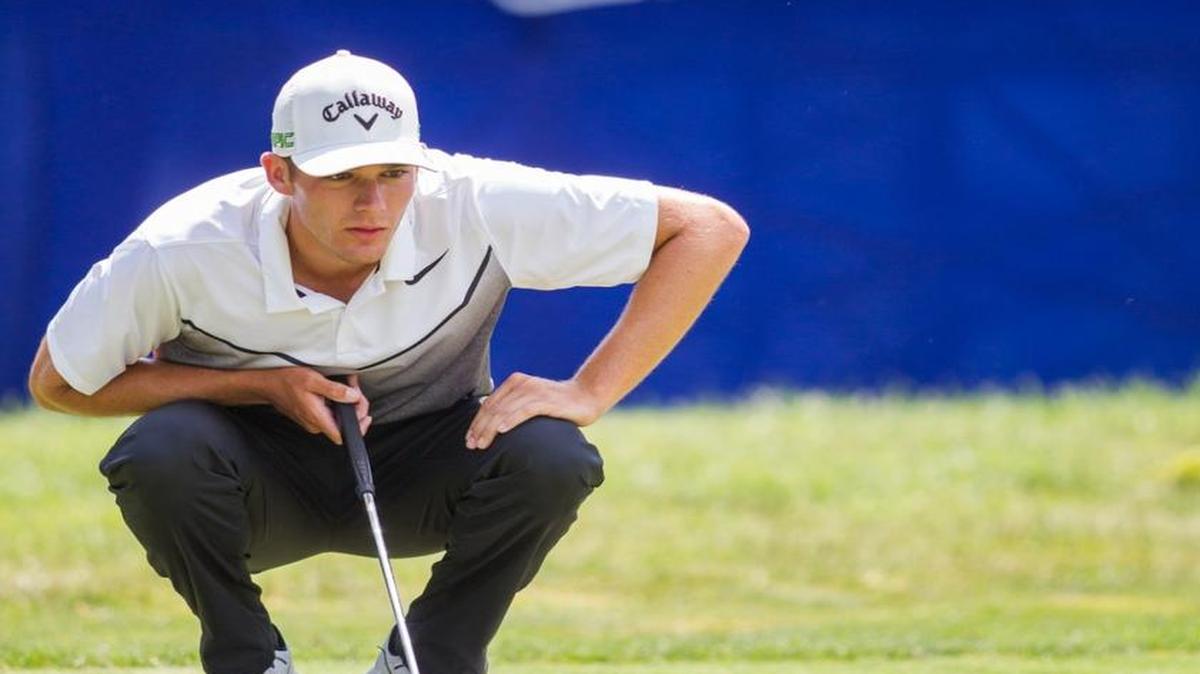 Aaron Wise lines up a putt on No. 17 during the second round at the Air Capital Classic on Friday at Crestview Country Club.