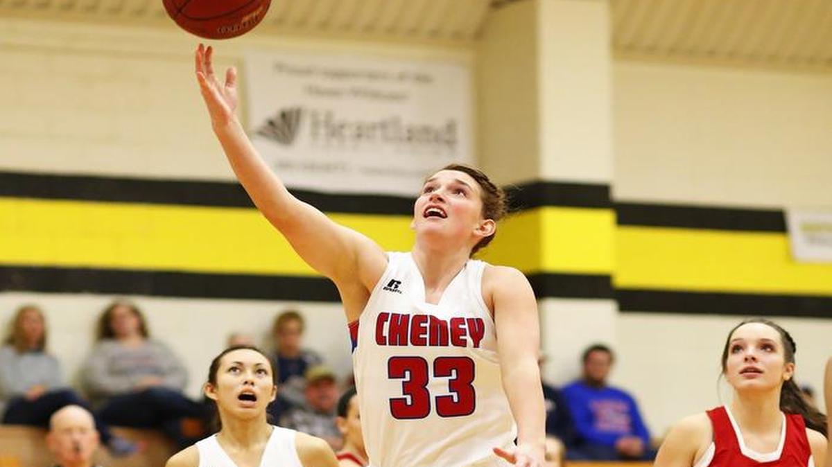 Cheney’s Kadie Smith gets through Wellington’s defense for a basket in the first quarter Friday night at the Wildcat Classic in Haven.