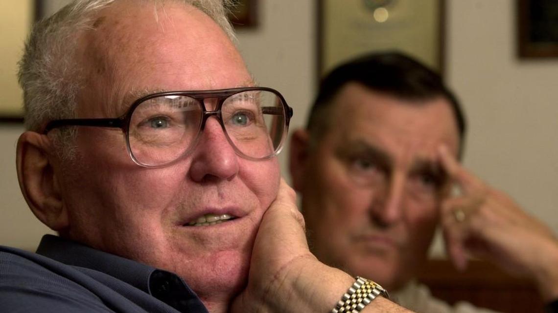 Daryl Spencer, left, in 2001.