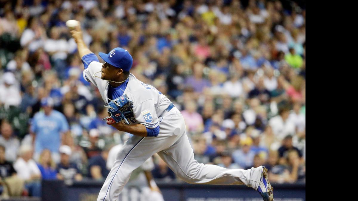 Kansas City Royals starting pitcher Edinson Volquez throws during the first inning of Monday’s game against the Milwaukee Brewers in Milwaukee.