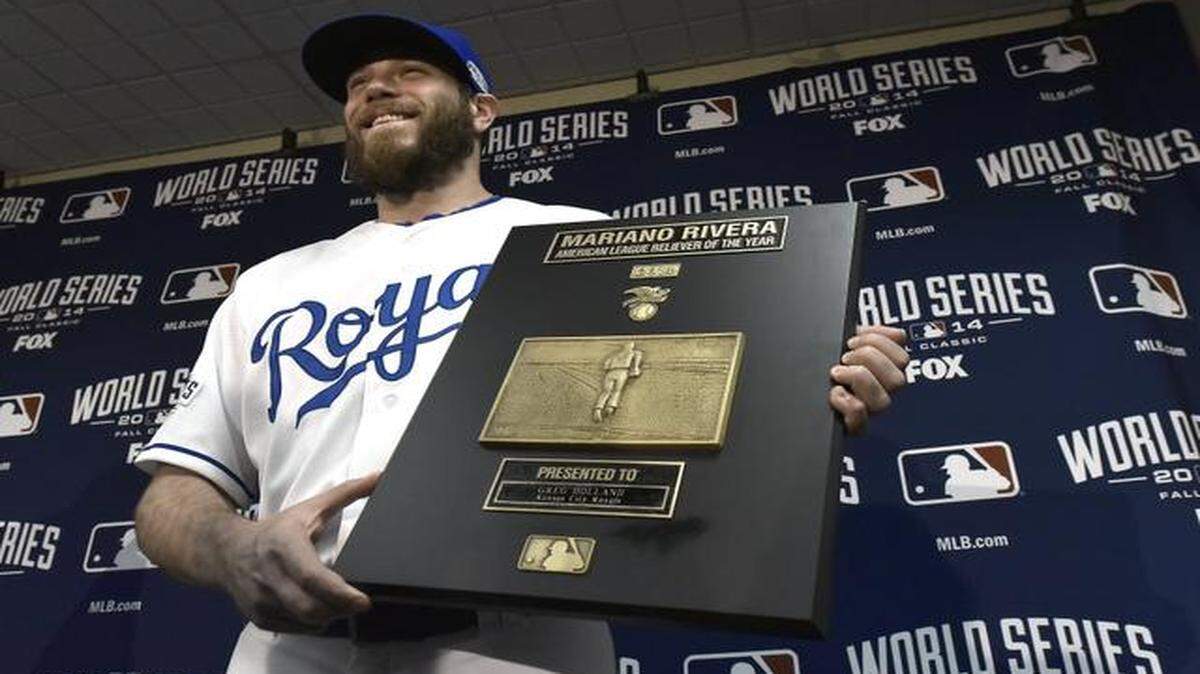 
The Royals are not itching to trade two-time All-Star closer Greg Holland but could explore his market when the general managers’ meetings start Monday in Phoenix.
