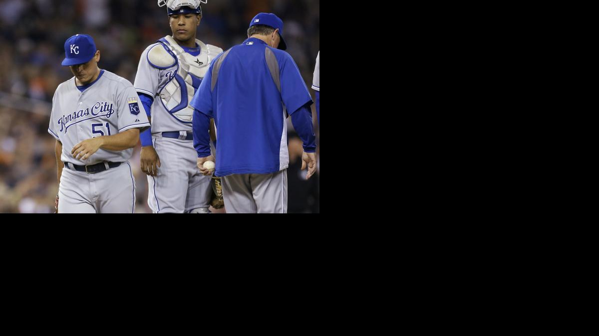 
Royals starting pitcher Jason Vargas walks off the mound after being relieved by manager Ned Yost during the sixth inning Tuesday in Detroit.
