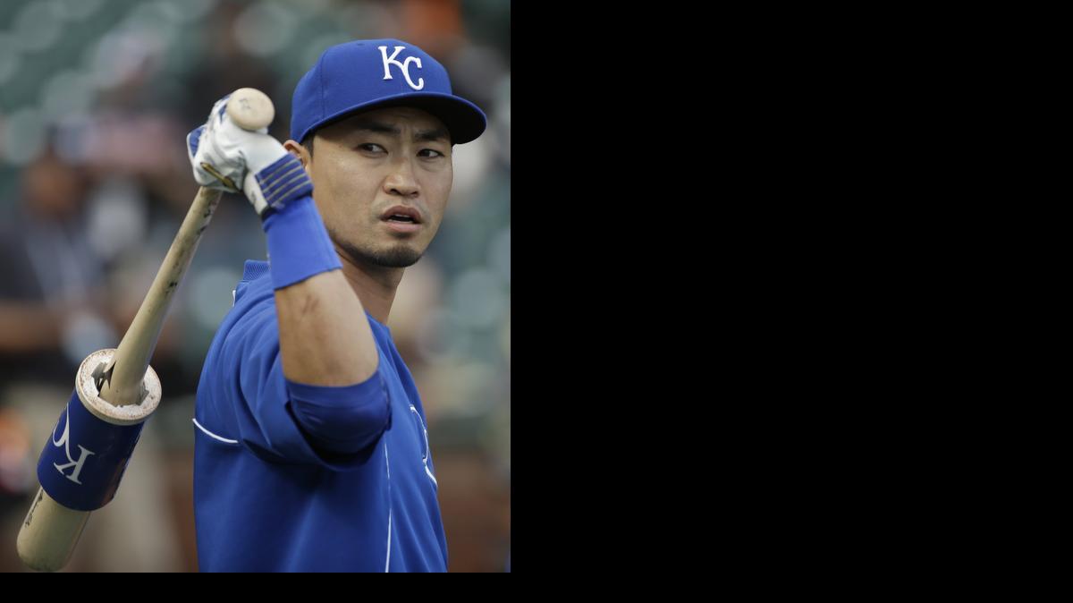 
Kansas City Royals outfielder Nori Aoki waits to hit during batting practice on Saturday in San Francisco. Aoki will be back in the starting lineup for Game 6 after sitting out Game 5. 
