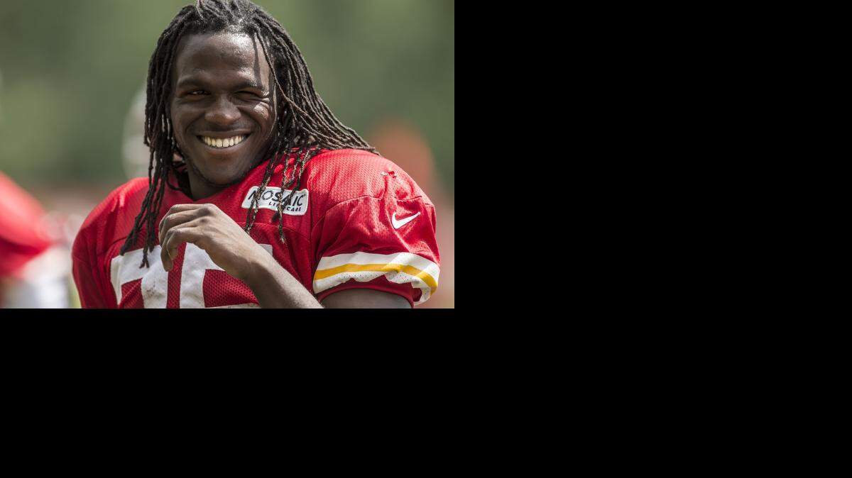 
Kansas City running back Jamaal Charles (25) has reached superstar status in the area.
