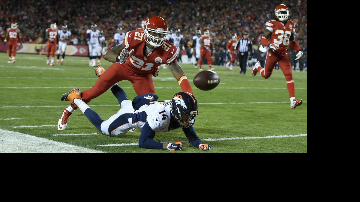 
Kansas City Chiefs cornerback Sean Smith covered Denver wide receiver Cody Latimer during a game last season.
