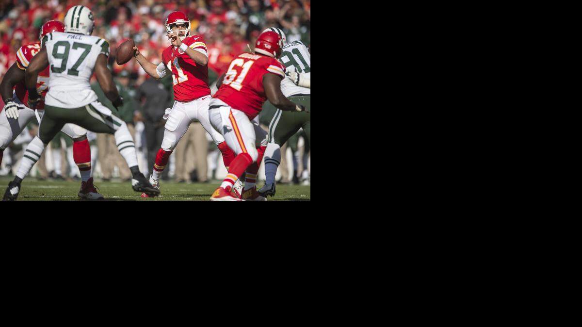 
Kansas City Chiefs quarterback Alex Smith will be playing a game in London next season.
