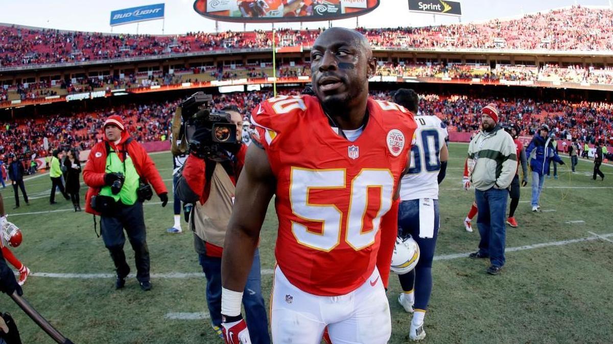 Chiefs outside linebacker Justin Houston had knee surgery in February and a rehabilitation timetable has him returning to the field as early as August or as late as a year from now.