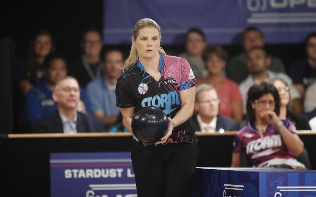 Kelly Kulick prepares to bowl at the PWBA U.S. Women's Open last summer in Addison, Ill.