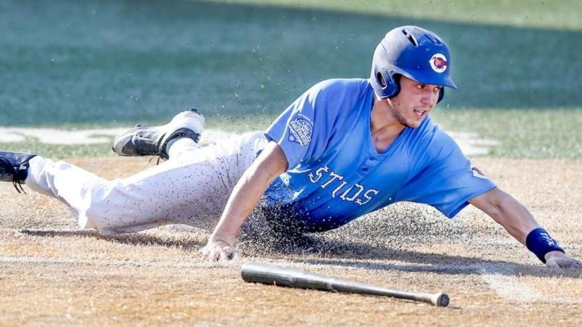 Studs finish pool play with comeback win