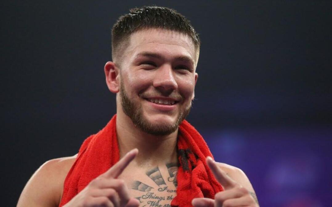 Nico Hernandez defeated Pat Gutierrez during their junior bantamweight match at the Kansas Star Casino on March 25.
