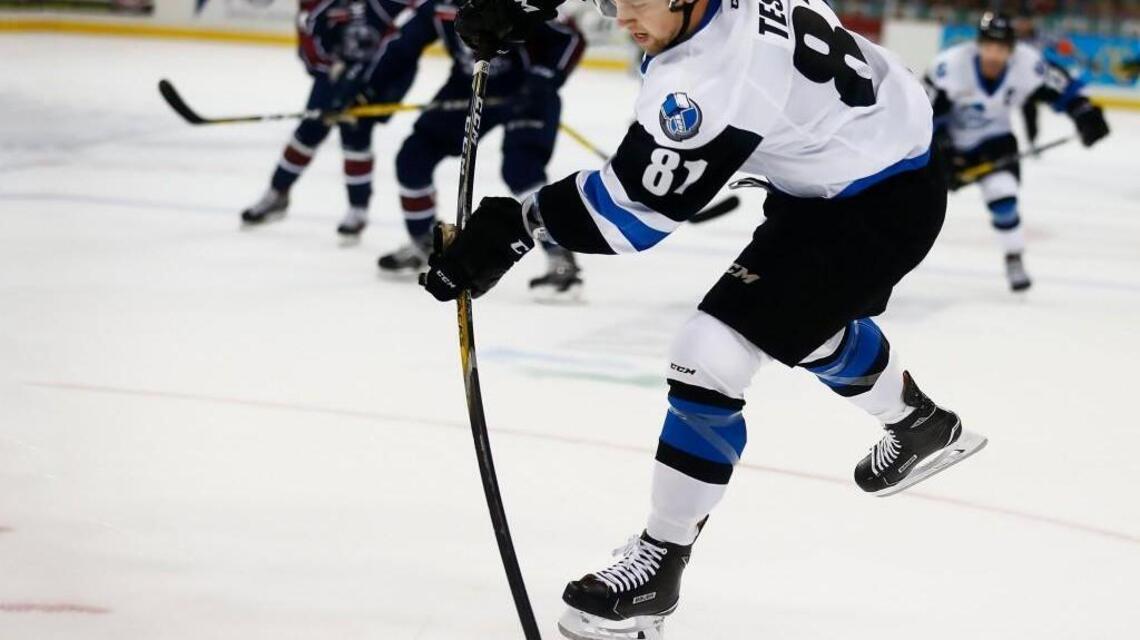 Thunder hockey wins third straight game