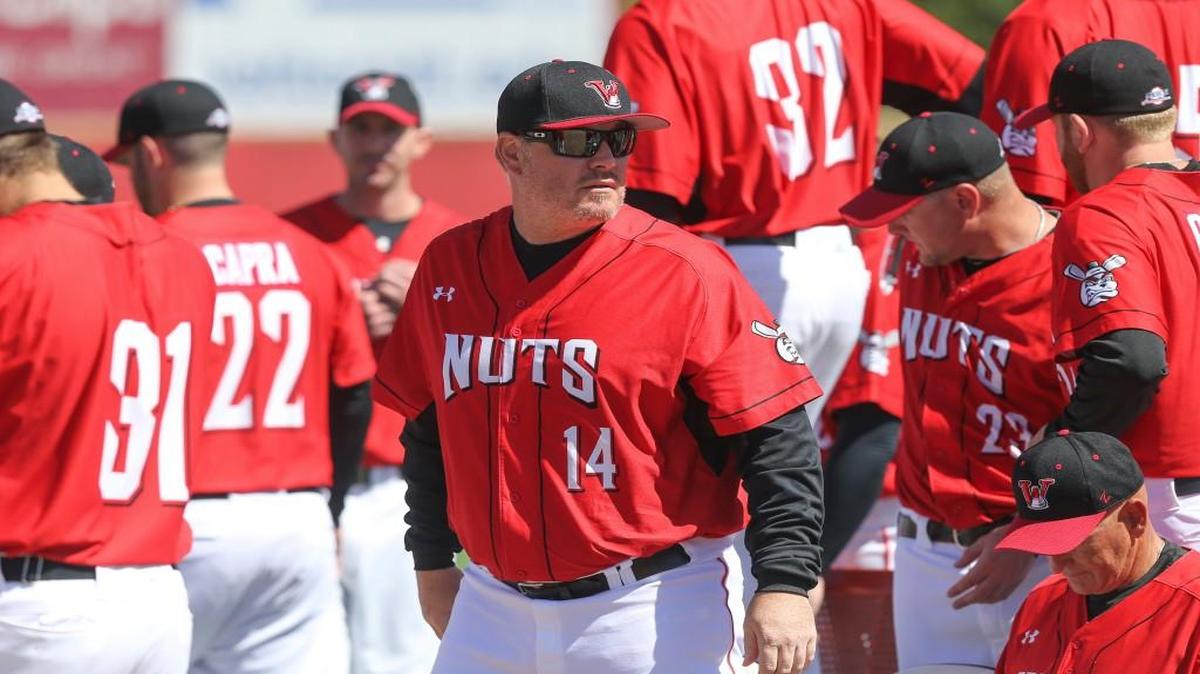 Pete Rose Jr. is in his second season coach the Wingnuts.