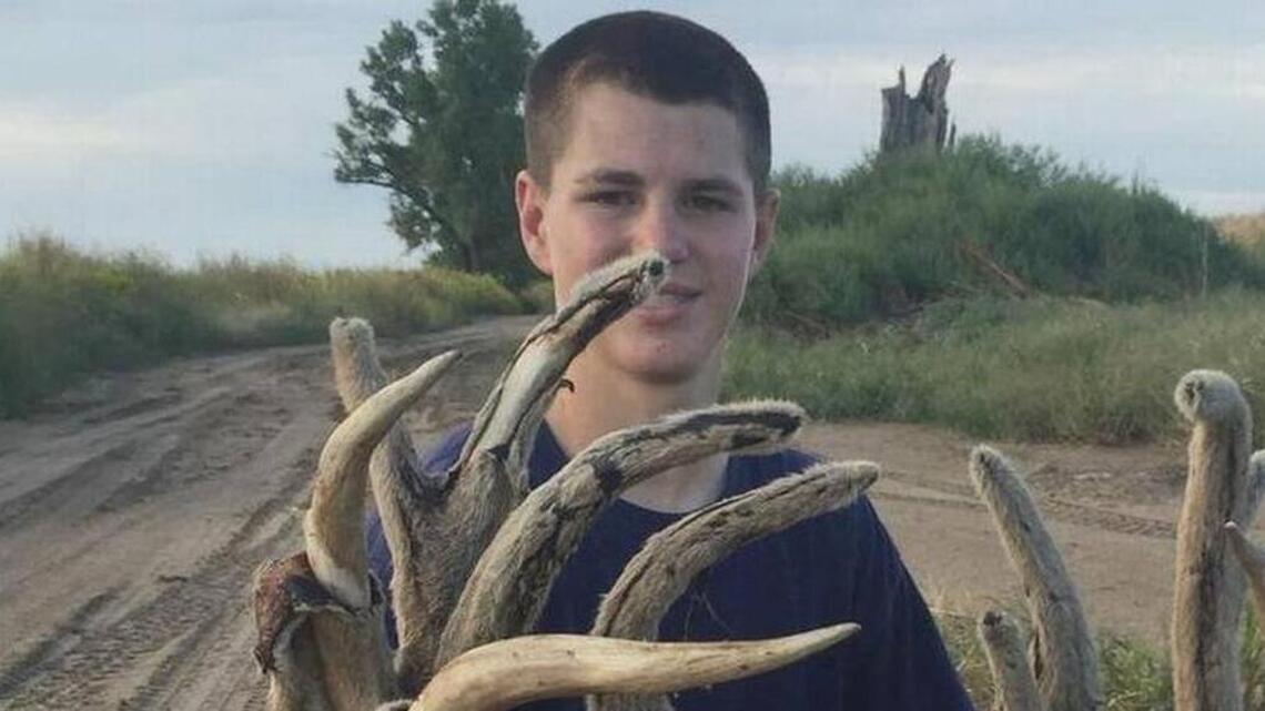 St. John teen tags world-class Kansas whitetail buck