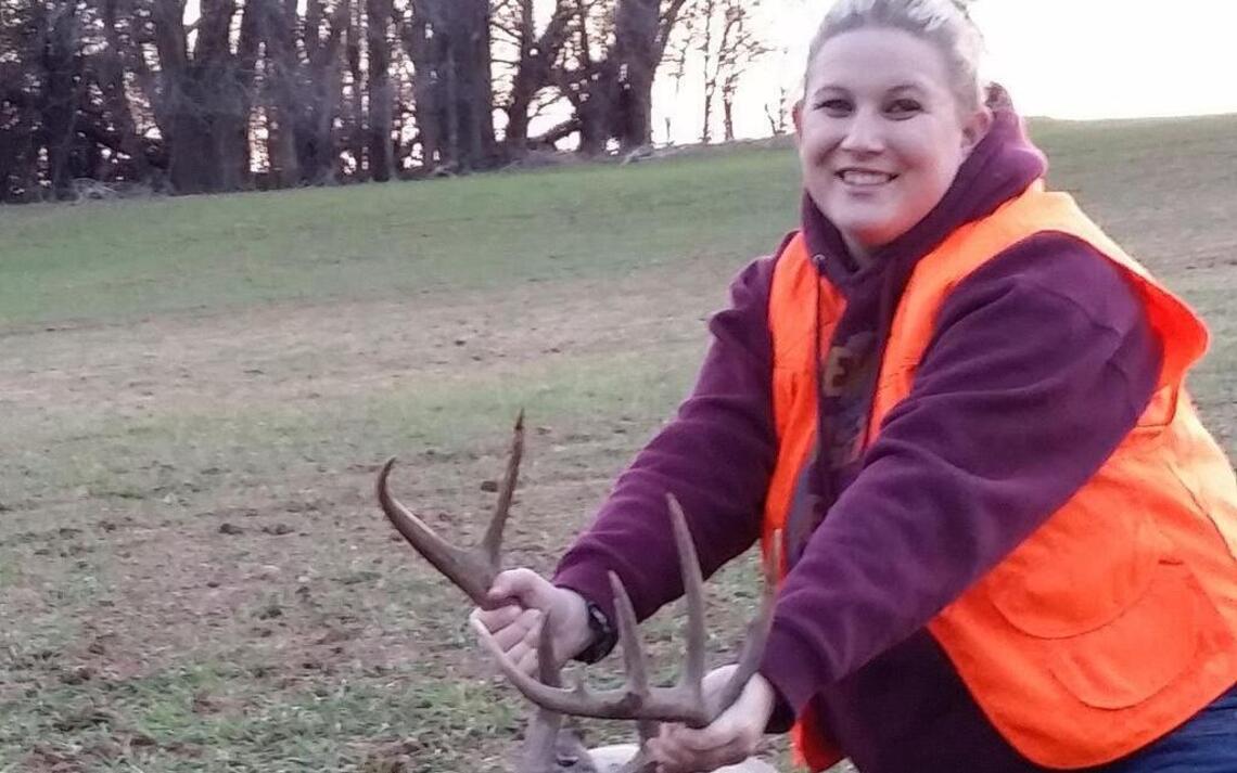 Kingman hunter’s ‘buck’ is a rare doe with antlers