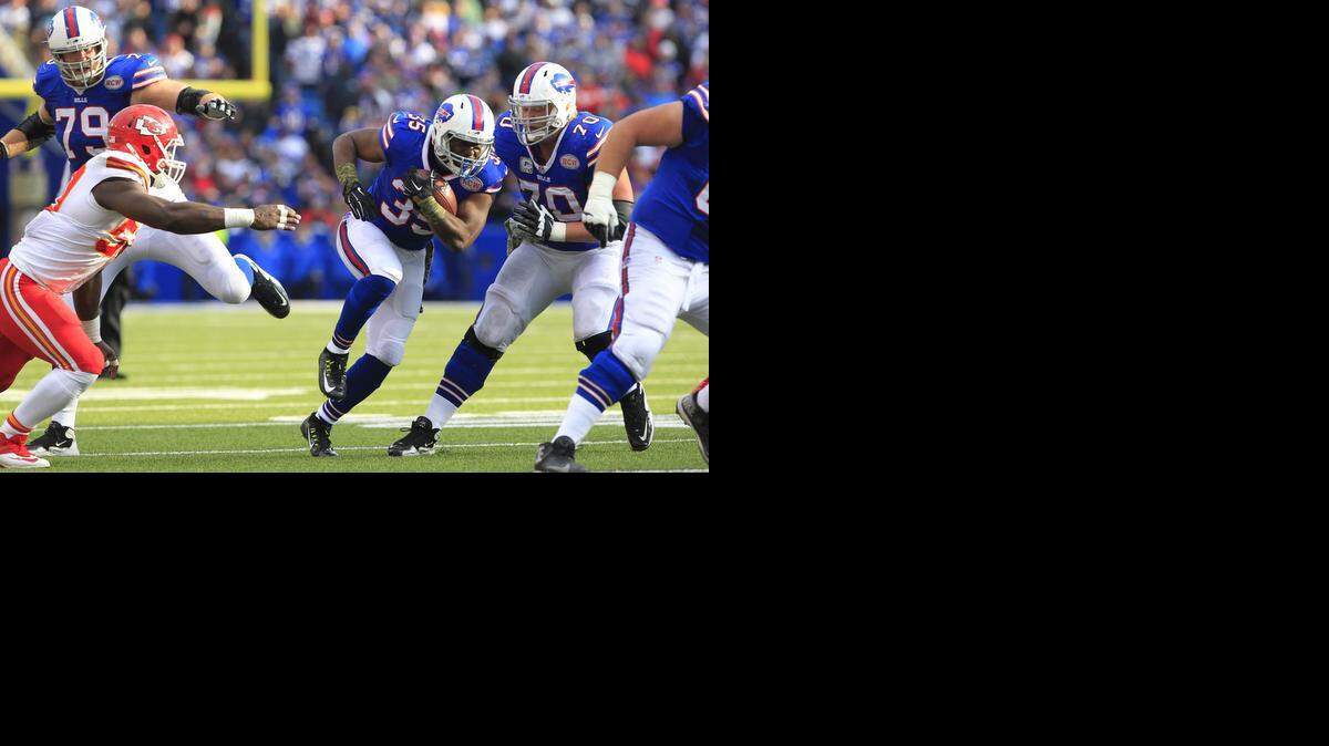 
Buffalo Bills running back Bryce Brown (35), from Wichita East and Kansas State, runs with the ball against the Kansas City Chiefs on Sunday in Orchard Park, N.Y.
