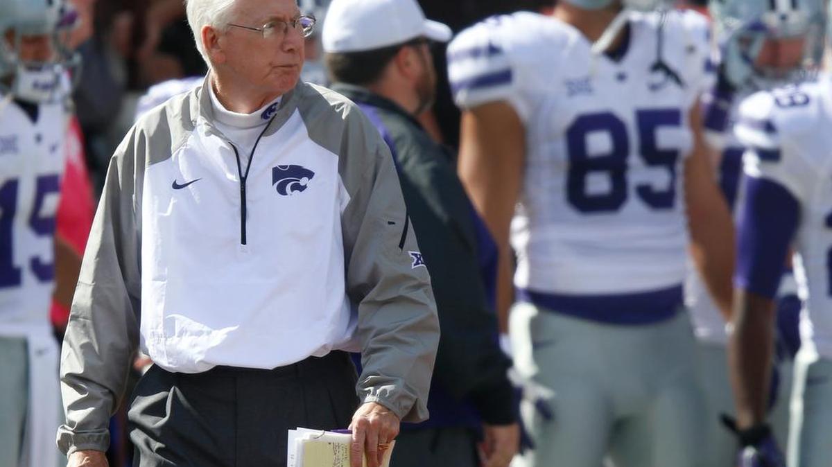 
K-State coach Bill Snyder on the sideline against Oklahoma in 2014.
