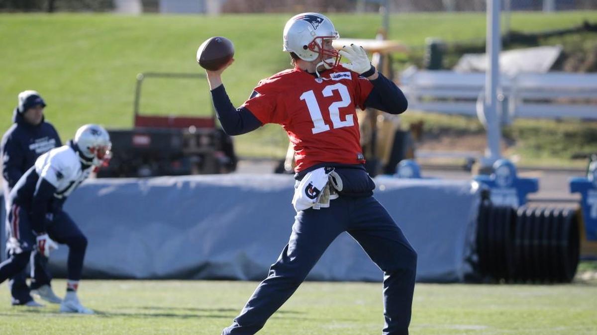 New England Patriots quarterback Tom Brady passes during Monday’s workout in Foxborough, Mass.