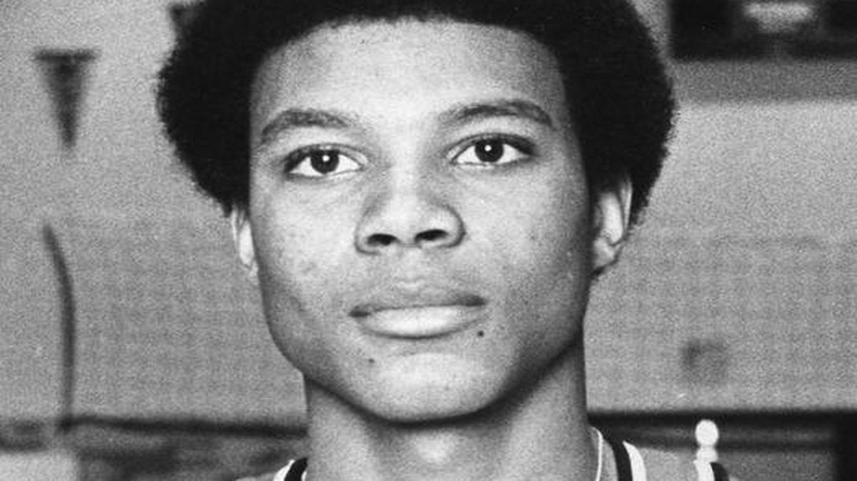 Darnell Valentine played at Heights from 1974-77.