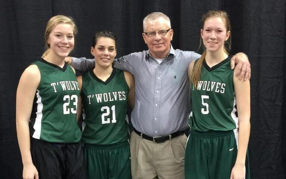 Bob Lutz: Veteran coach Tim Rietzke piles up wins at a small high school