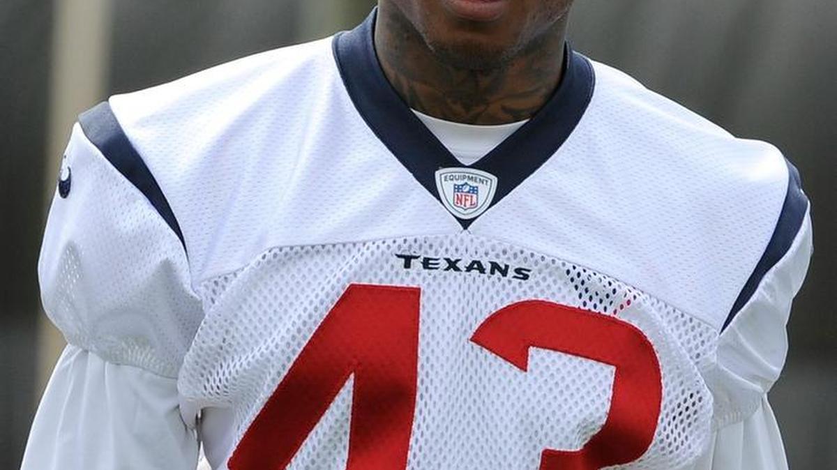 
Elbert Mack hopes his seven seasons in the NFL can be an inspiration to North football players. Mack played for the Redskins in the early 2000s.
