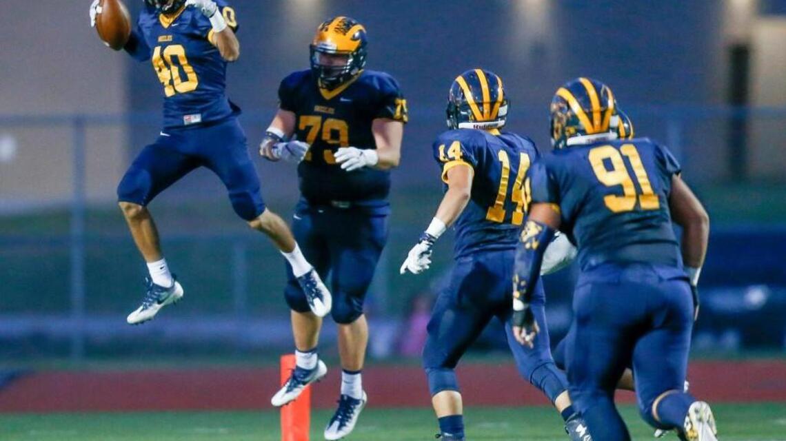 In a high-scoring football year, Northwest shows both sides